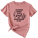 Modisches Damen-T-Shirt „The BADASS WOMAN“ mit kurzen Ärmeln