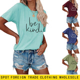 Einfaches T-Shirt mit Buchstaben „Be kind“ für den Sommer, neues Rundhals-Kurzarm-T-Shirt