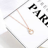 Pendentif en acier titane avec collier en zircone avec chiffres romains pour femme