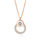 Pendentif en acier titane avec collier en zircone avec chiffres romains pour femme