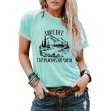 Süßes Urlaubs-T-Shirt für Frauen mit Aufschrift „Seeleben, weil Strände salzig sind“