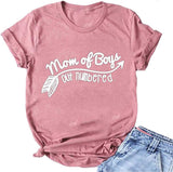 Damen T-Shirt mit Aufschrift „Mom of Boys Out Numbered“