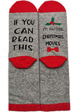 Frauen, wenn Sie dies lesen können, schaue ich Weihnachtsfilme. Lustige Socken