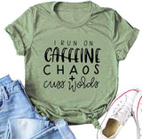 Ich laufe mit Koffein-Chaos und Schimpfwörtern Grafik T-Shirt