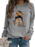 Thanksgiving Mom Gift Sweatshirt Women One Thankful Mama Graphic Shirt