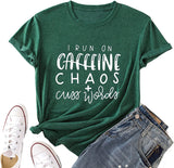 Ich laufe mit Koffein-Chaos und Schimpfwörtern Grafik T-Shirt