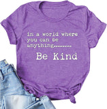 Sweatshirt „Women in A World Where You Can Be Anything“ von Be Kind, langärmelig