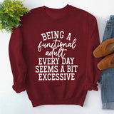 Ein funktionelles Rundhalsoberteil mit langen Ärmeln und lockerem Sweatshirt