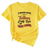 Großes Damen-T-Shirt mit F-Bomb-Mom-Motiv und Tattos