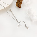 Chaîne en morceaux avec pendentif papillon tridimensionnel et collier de perles avec chaîne de clavicule assortie