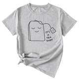 Il s'agit d'une chemise fauve, impression de motifs simples, chemise ample décontractée à manches courtes pour femmes