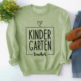 Rundhals-Oberteil, langärmelig, lockeres Sweatshirt mit KINDER GARTEN-Print