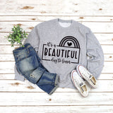 T-Shirt mit Rundhalsausschnitt und Buchstaben „It's A BEAUTIFUL“ Aufdruck