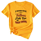 Großes Damen-T-Shirt mit F-Bomb-Mom-Motiv und Tattos
