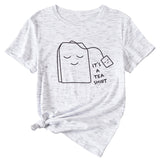 Il s'agit d'une chemise fauve, impression de motifs simples, chemise ample décontractée à manches courtes pour femmes