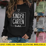 Rundhals-Oberteil, langärmelig, lockeres Sweatshirt mit KINDER GARTEN-Print