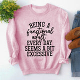 Ein funktionelles Rundhalsoberteil mit langen Ärmeln und lockerem Sweatshirt