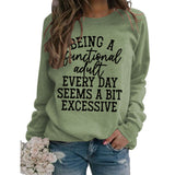 Ein funktionelles Rundhalsoberteil mit langen Ärmeln und lockerem Sweatshirt