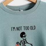 ICH BIN NICHT ZU ALT Buchstaben Totenkopf Kürbis Rundhals Langarm Pullover