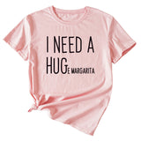 MINIMALISTISCHES T-SHIRT MIT RUNDHALSAUSSCHRIFTZUG „I NEED A HUG“ MIT KURZEN ÄRMELN