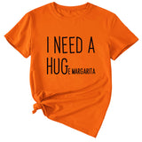 MINIMALISTISCHES T-SHIRT MIT RUNDHALSAUSSCHRIFTZUG „I NEED A HUG“ MIT KURZEN ÄRMELN