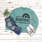 T-Shirt mit Rundhalsausschnitt und Buchstaben „It's A BEAUTIFUL“ Aufdruck