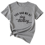 Lässiges, lockeres Kurzarm-T-Shirt mit Aufschrift „You Had Me At Day“.